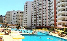 Praia Da Rocha Com Piscina